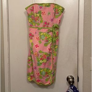 Lilly Pulitzer size 2 pink & green vintage crab print dress.